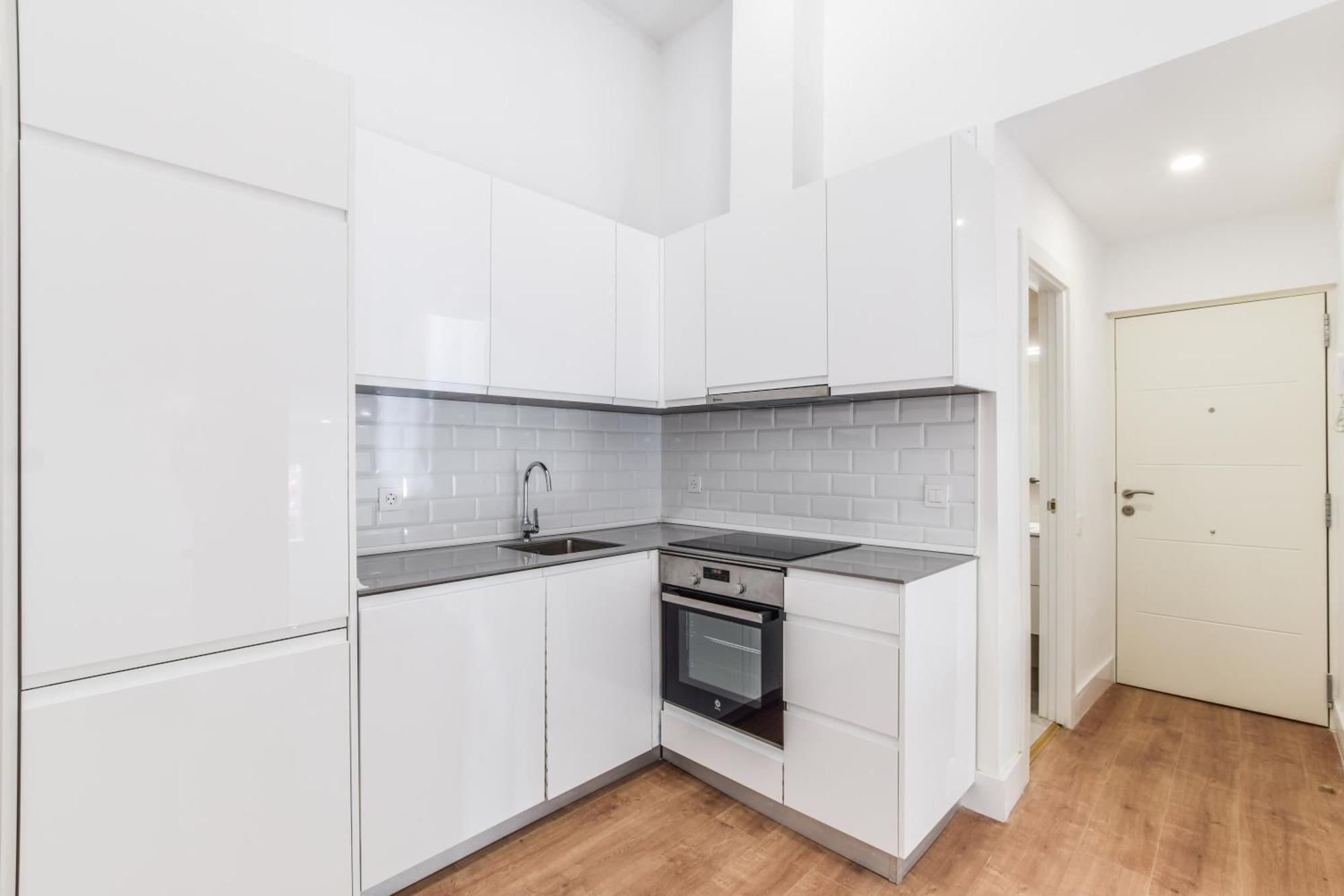 Apartamentos Reformados En Metro Pacifico Alquiler Temporal มาดริด ภายนอก รูปภาพ
