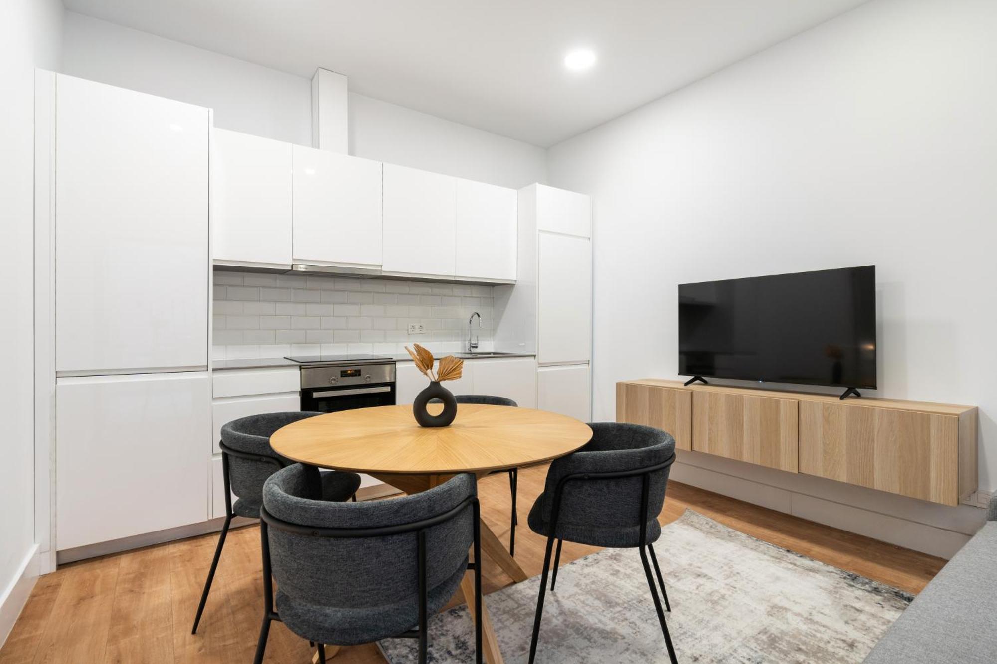Apartamentos Reformados En Metro Pacifico Alquiler Temporal มาดริด ภายนอก รูปภาพ