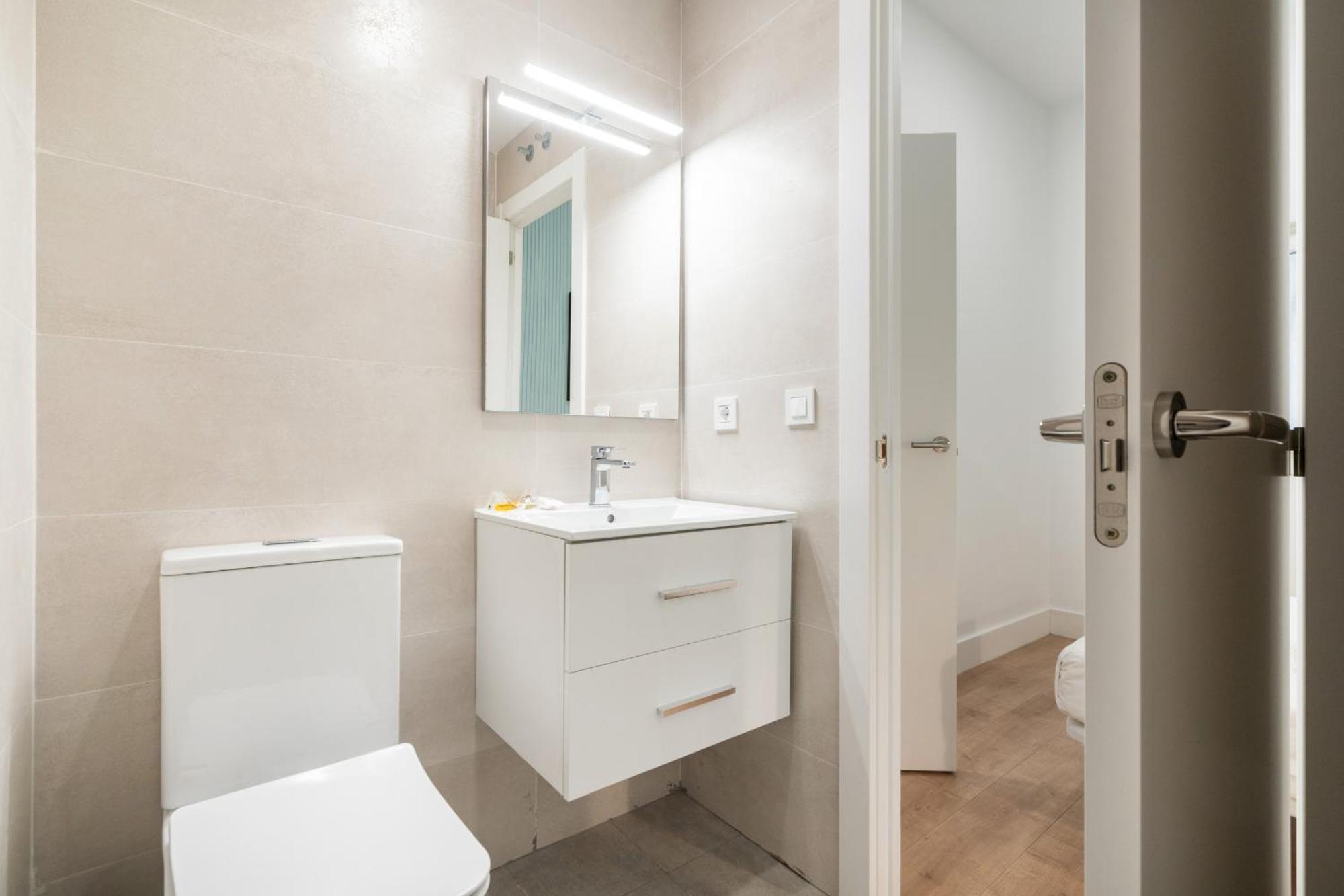 Apartamentos Reformados En Metro Pacifico Alquiler Temporal มาดริด ภายนอก รูปภาพ