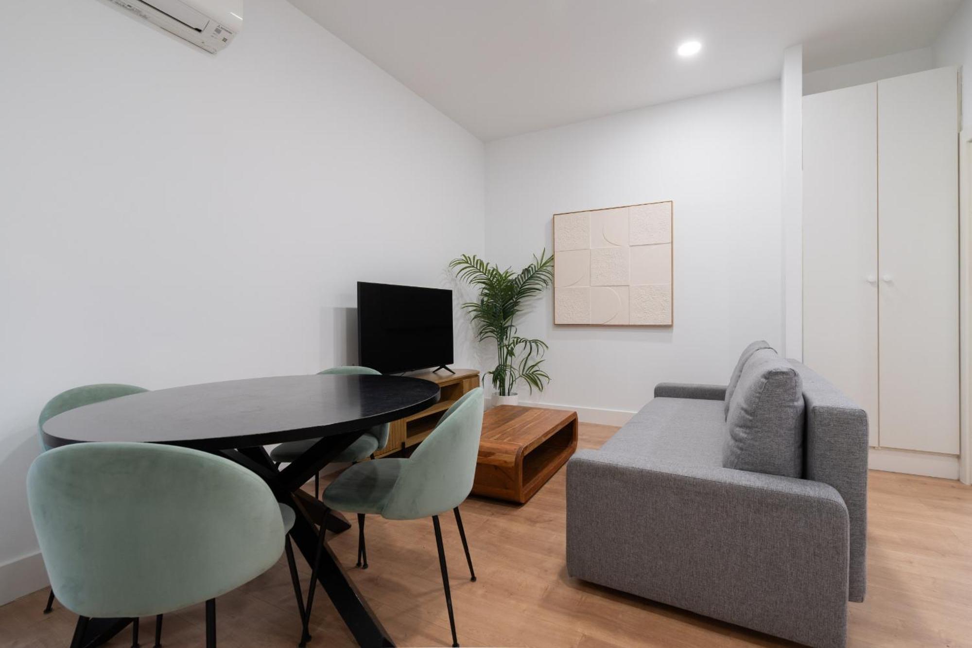 Apartamentos Reformados En Metro Pacifico Alquiler Temporal มาดริด ภายนอก รูปภาพ