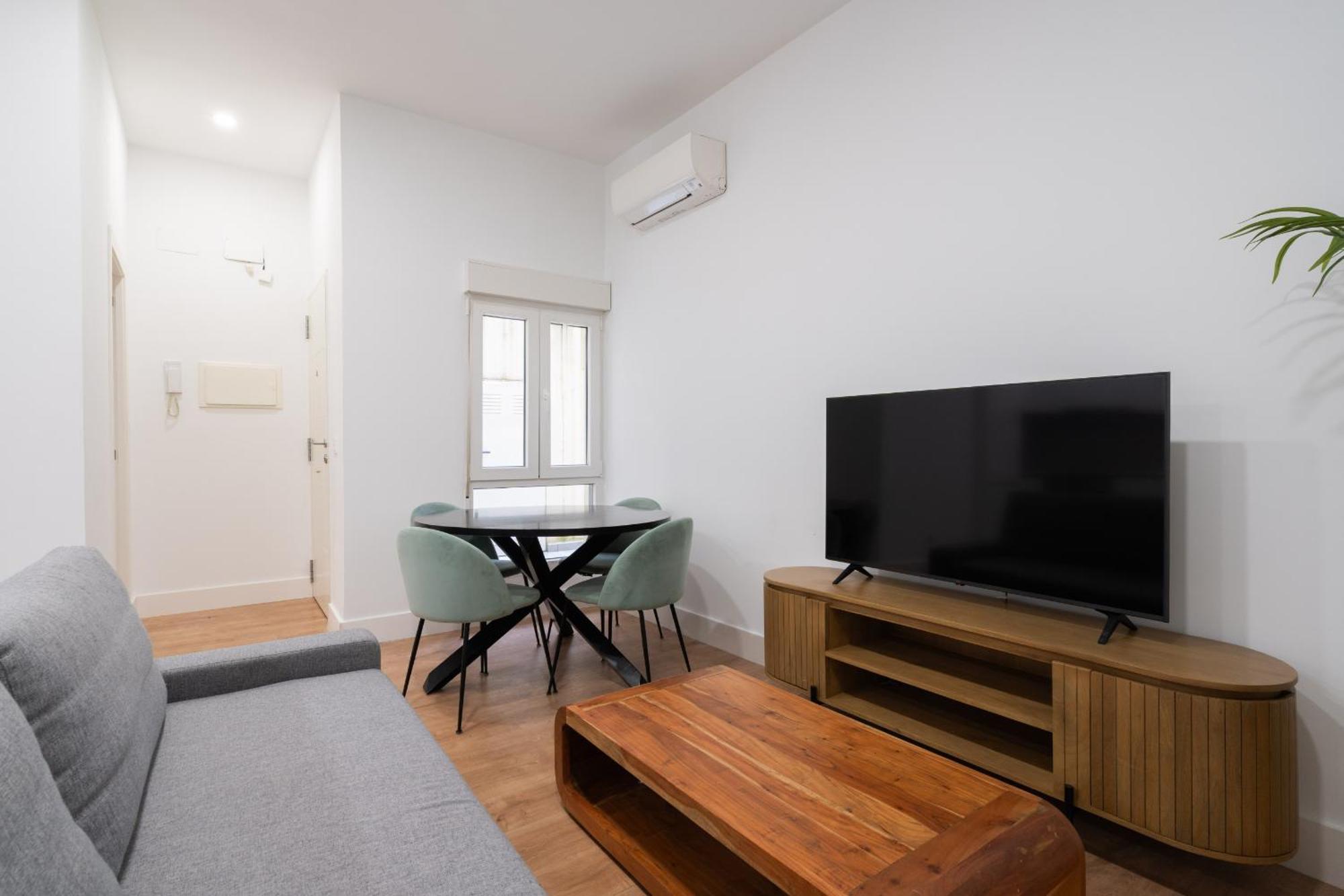 Apartamentos Reformados En Metro Pacifico Alquiler Temporal มาดริด ภายนอก รูปภาพ